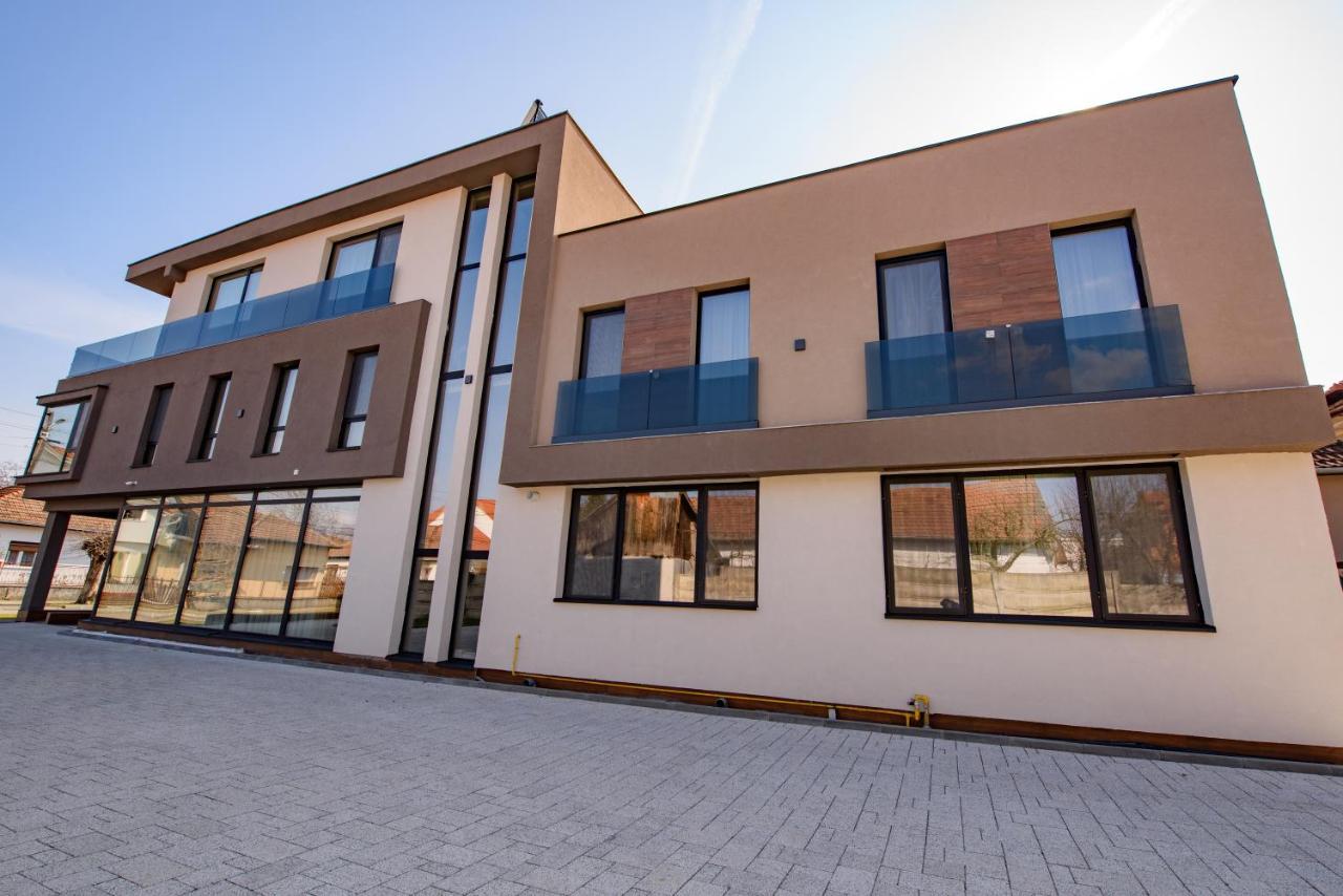 Vila Sarisa Ντέβα Εξωτερικό φωτογραφία